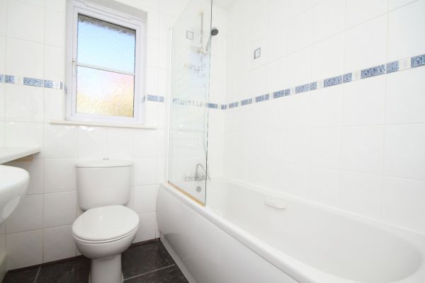 Shower Window Replacement in Canton